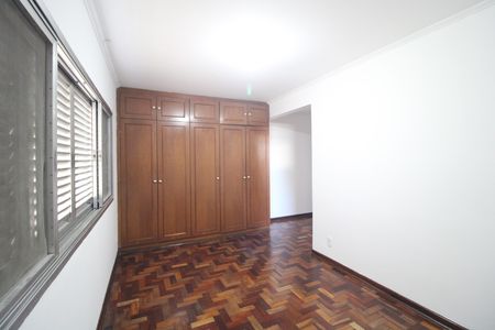 Casa à venda com 179m², 3 quartos e 2 vagasSuíte