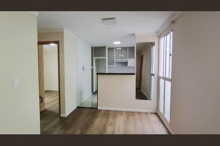 Sala de apartamento para alugar com 2 quartos, 35m² em Parque Santa Rosa, Suzano