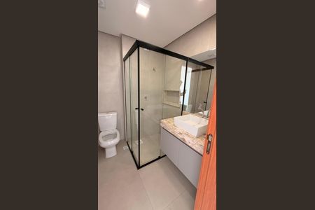 Banheiro Suíte de apartamento para alugar com 2 quartos, 66m² em Parque Amazonia, Goiânia