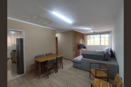 Apartamento para alugar com 80m², 2 quartos e 6 vagas Apartamento para alugar com 80m², 2 quartos e 6 vagasSala