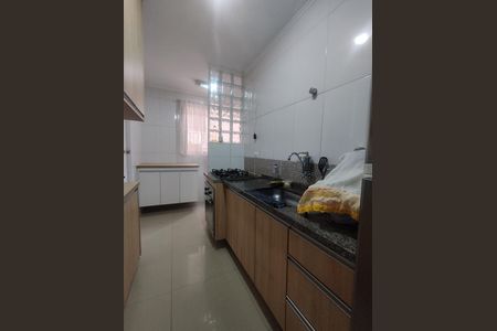 Apartamento para alugar com 80m², 2 quartos e 6 vagas Apartamento para alugar com 80m², 2 quartos e 6 vagasCozinha - Armários