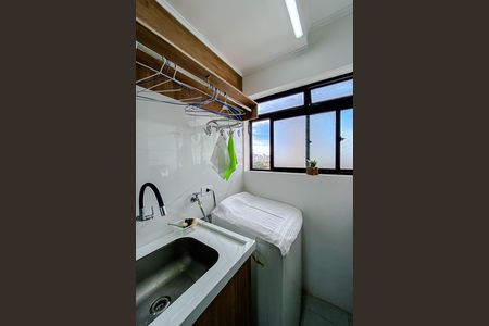 Apartamento à venda com 63m², 2 quartos e 1 vagaÁrea de Serviço