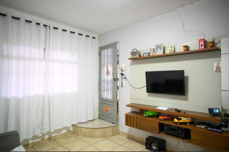 Casa à venda com 200m², 5 quartos e 1 vagaCasa 1