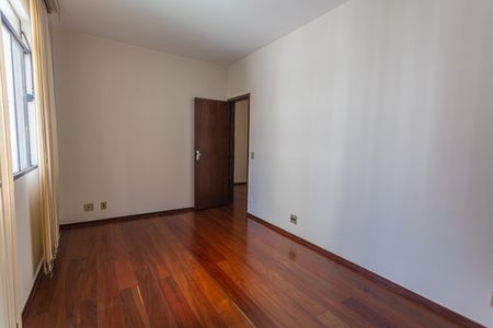 Apartamento à venda com 100m², 3 quartos e 2 vagasSala