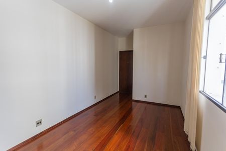 Sala de apartamento à venda com 3 quartos, 100m² em Santo Antônio, Belo Horizonte