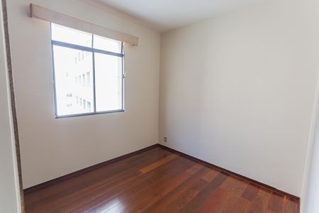 Apartamento à venda com 100m², 3 quartos e 2 vagasQuarto 2