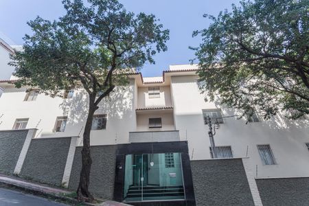 Apartamento à venda com 100m², 3 quartos e 2 vagasFachada