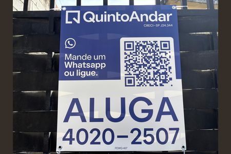 Casa para alugar com 75m², 3 quartos e 2 vagas Casa para alugar com 75m², 3 quartos e 2 vagasFachada
