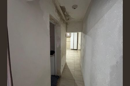 Corredor de casa para alugar com 3 quartos, 75m² em Jardim Lourdes, Ferraz de Vasconcelos