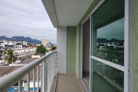Varanda de apartamento para alugar com 2 quartos, 60m² em Taquara, Rio de Janeiro