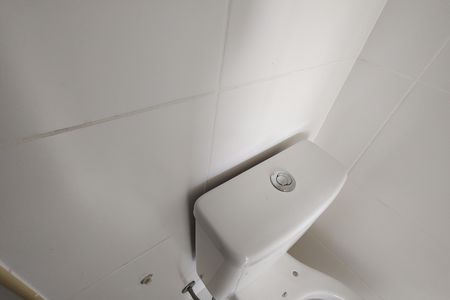 Banheiro Social de apartamento para alugar com 2 quartos, 60m² em Taquara, Rio de Janeiro
