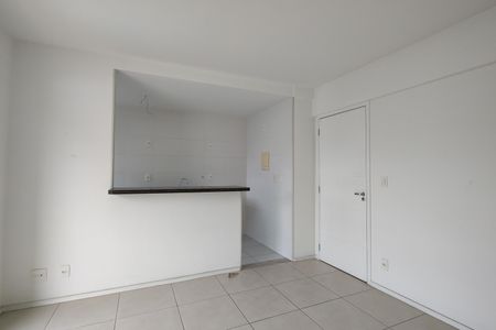 Sala de apartamento para alugar com 2 quartos, 60m² em Taquara, Rio de Janeiro