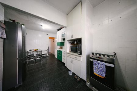 Casa para alugar com 125m², 2 quartos e 2 vagasCozinha
