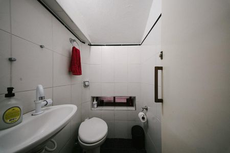 Casa para alugar com 125m², 2 quartos e 2 vagasLavabo