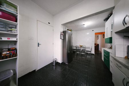 Casa para alugar com 125m², 2 quartos e 2 vagasCozinha
