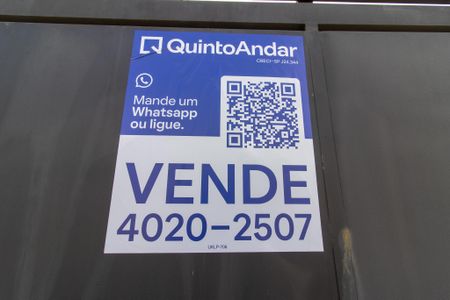 Casa à venda com 270m², 4 quartos e 4 vagas Casa à venda com 270m², 4 quartos e 4 vagasplaca