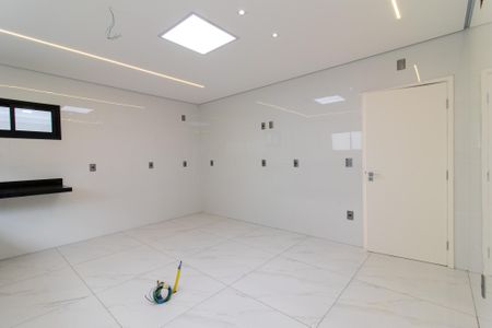 Casa à venda com 270m², 4 quartos e 4 vagas Casa à venda com 270m², 4 quartos e 4 vagasCozinha