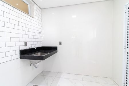 Casa à venda com 270m², 4 quartos e 4 vagas Casa à venda com 270m², 4 quartos e 4 vagasÁrea de Serviço