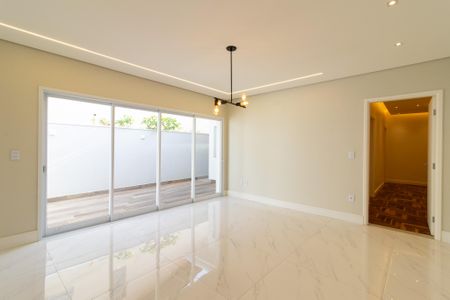 Sala de Jantar de casa à venda com 4 quartos, 270m² em Cidade Universitária, Campinas