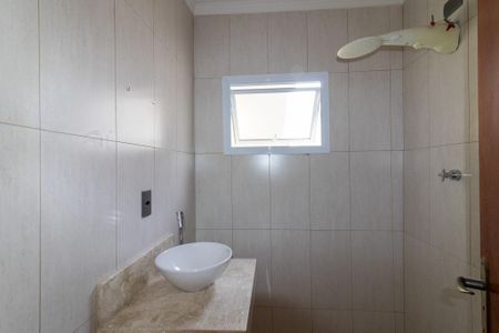 Casa à venda com 270m², 4 quartos e 4 vagas Casa à venda com 270m², 4 quartos e 4 vagasSobrado