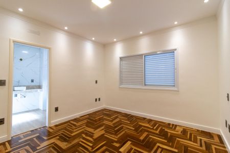 Casa à venda com 270m², 4 quartos e 4 vagas Casa à venda com 270m², 4 quartos e 4 vagasSuite 2