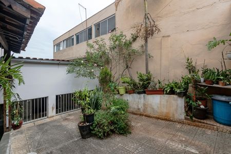 Casa para alugar com 165m², 2 quartos e 1 vaga Casa para alugar com 165m², 2 quartos e 1 vagaGaragem