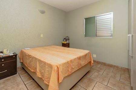 Casa para alugar com 165m², 2 quartos e 1 vaga Casa para alugar com 165m², 2 quartos e 1 vagaQuarto 1