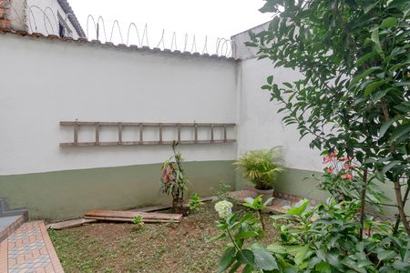 Casa para alugar com 165m², 2 quartos e 1 vaga Casa para alugar com 165m², 2 quartos e 1 vagaQuintal