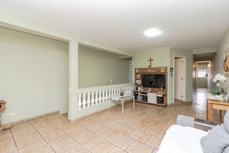 Casa para alugar com 165m², 2 quartos e 1 vaga Casa para alugar com 165m², 2 quartos e 1 vagaSala