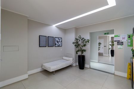 Apartamento à venda com 38m², 2 quartos e sem vaga Apartamento à venda com 38m², 2 quartos e sem vagaHall social