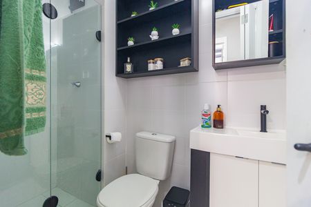 Apartamento à venda com 38m², 2 quartos e sem vaga Apartamento à venda com 38m², 2 quartos e sem vagaBanheiro