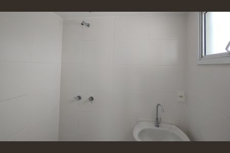 Apartamento para alugar com 63m², 2 quartos e 1 vaga Apartamento para alugar com 63m², 2 quartos e 1 vagaBanheiro da Suíte
