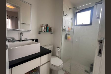 Apartamento à venda com 83m², 2 quartos e 1 vaga Apartamento à venda com 83m², 2 quartos e 1 vagaBanheiro