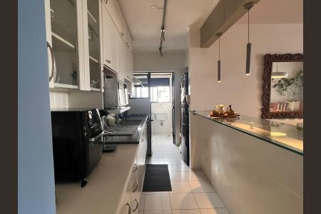 Apartamento à venda com 83m², 2 quartos e 1 vaga Apartamento à venda com 83m², 2 quartos e 1 vagaCozinha