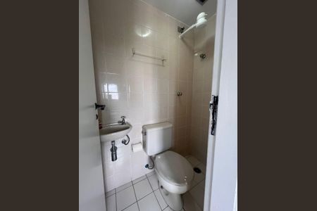 Apartamento à venda com 83m², 2 quartos e 1 vaga Apartamento à venda com 83m², 2 quartos e 1 vagaBanheiro
