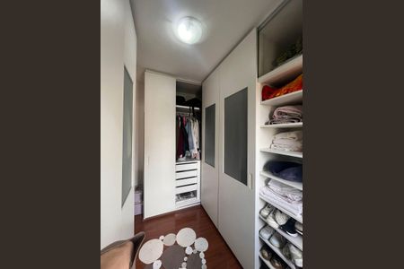 Apartamento à venda com 83m², 2 quartos e 1 vaga Apartamento à venda com 83m², 2 quartos e 1 vagaQuarto
