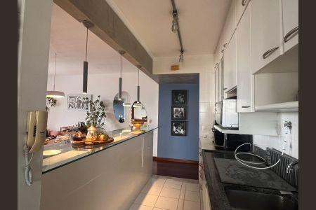 Apartamento à venda com 83m², 2 quartos e 1 vaga Apartamento à venda com 83m², 2 quartos e 1 vagaCozinha