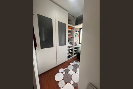 Apartamento à venda com 83m², 2 quartos e 1 vaga Apartamento à venda com 83m², 2 quartos e 1 vagaQuarto