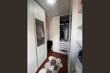 Apartamento à venda com 83m², 2 quartos e 1 vaga Apartamento à venda com 83m², 2 quartos e 1 vagaQuarto