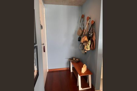 Apartamento à venda com 83m², 2 quartos e 1 vaga Apartamento à venda com 83m², 2 quartos e 1 vagaSala