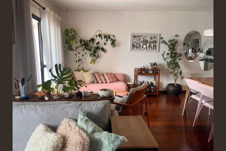 Apartamento à venda com 83m², 2 quartos e 1 vaga Apartamento à venda com 83m², 2 quartos e 1 vagaSala