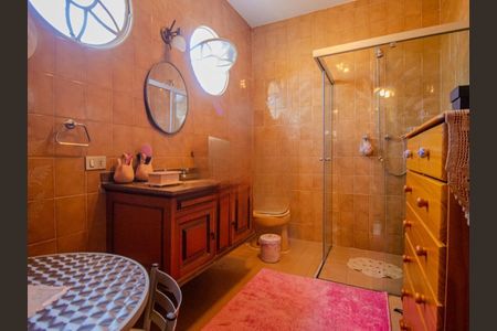 Casa de condomínio à venda com 231m², 4 quartos e 4 vagasFoto 04