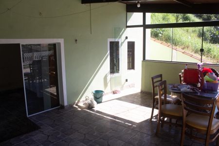 Casa para alugar com 250m², 3 quartos e 2 vagas Casa para alugar com 250m², 3 quartos e 2 vagasChurrasqueira