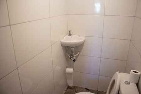 Casa para alugar com 250m², 3 quartos e 2 vagas Casa para alugar com 250m², 3 quartos e 2 vagasBanheiro de serviço