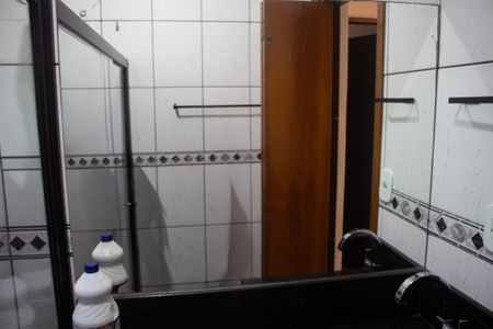 Casa para alugar com 250m², 3 quartos e 2 vagas Casa para alugar com 250m², 3 quartos e 2 vagasBanheiro