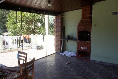 Casa para alugar com 250m², 3 quartos e 2 vagas Casa para alugar com 250m², 3 quartos e 2 vagasChurrasqueira