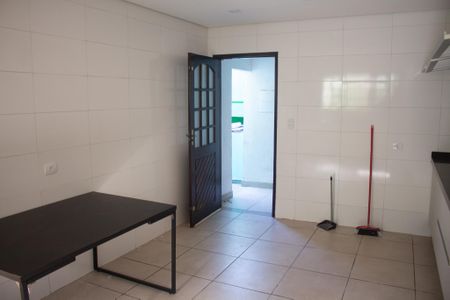 Casa para alugar com 250m², 3 quartos e 2 vagas Casa para alugar com 250m², 3 quartos e 2 vagasCozinha