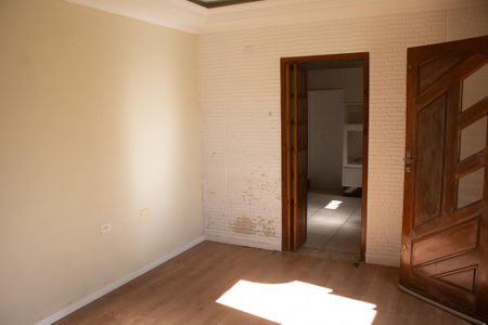 Casa para alugar com 250m², 3 quartos e 2 vagas Casa para alugar com 250m², 3 quartos e 2 vagasSala