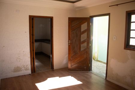 Casa para alugar com 250m², 3 quartos e 2 vagas Casa para alugar com 250m², 3 quartos e 2 vagasSala