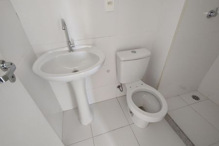 Apartamento à venda com 59m², 2 quartos e 1 vaga Apartamento à venda com 59m², 2 quartos e 1 vagaBanheiro Social